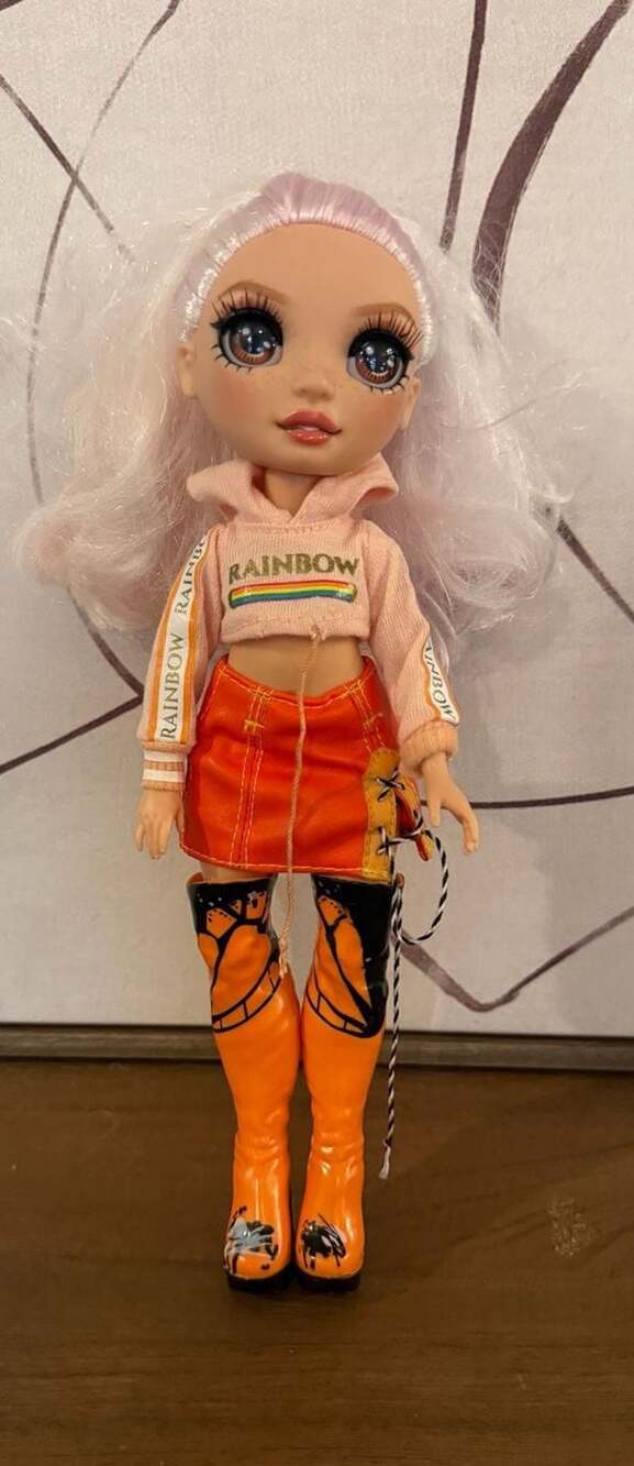 Rainbow High Victoria Whitman Fashion Doll